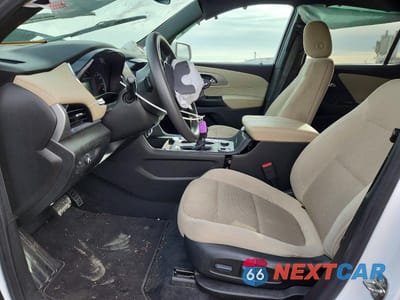 Zdjęcie 7 z 13 samochodu: 2022 CHEVROLET TRAVERSE LS VIN:1GNERLKW5NJ183743 - miniatura