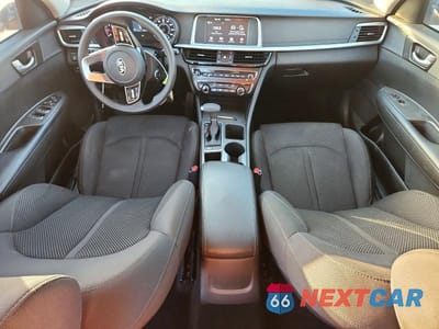 Zdjęcie 8 z 13 samochodu: 2019 KIA OPTIMA LX VIN:5XXGT4L37KG308867 - miniatura