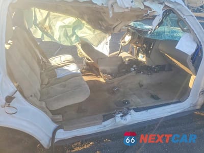 Zdjęcie 8 z 13 samochodu: 2008 FORD EXPLORER XLT VIN:1FMEU63E28UA36079 - miniatura