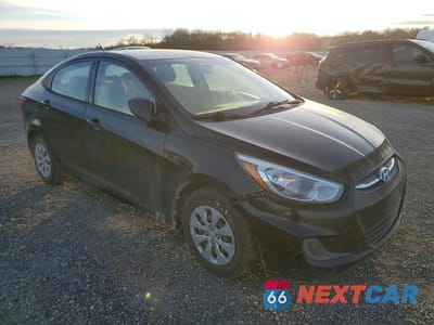 Czwarte zdjęcie samochodu z boku: 2016 HYUNDAI ACCENT SE VIN:KMHCT4AE2GU161311 - miniatura
