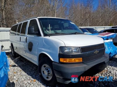 Czwarte zdjęcie samochodu z boku: 2019 CHEVROLET EXPRESS G3500 LS VIN:1GAZGNFP5K1311577 - miniatura
