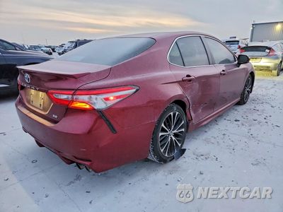 Trzecie zdjęcie samochodu z tyłu: 2018 TOYOTA CAMRY L VIN:4T1B11HK7JU673388 - miniatura
