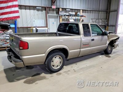 Trzecie zdjęcie samochodu z tyłu: 2002 GMC SONOMA VIN:1GTCS195228130359 - miniatura