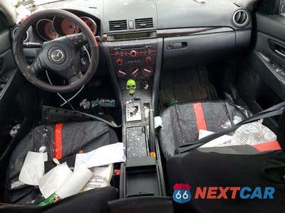 Zdjęcie 8 z 12 samochodu: 2007 MAZDA 3 I VIN:JM1BK32FX71756221 - miniatura