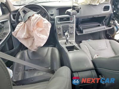 Zdjęcie 8 z 12 samochodu: 2015 VOLVO V60 PREMIER VIN:YV140MEB4F1196069 - miniatura