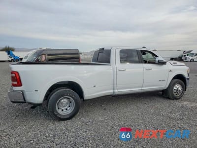 Trzecie zdjęcie samochodu z tyłu: 2022 RAM 3500 LARAMIE VIN:3C63RRJL5NG240400 - miniatura