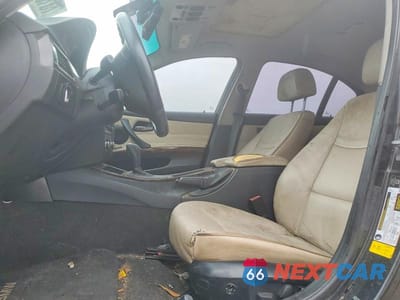 Zdjęcie 7 z 11 samochodu: 2011 BMW 328 I VIN:WBAPH7G50BNN05430 - miniatura