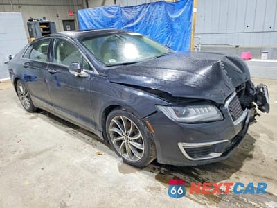Czwarte zdjęcie samochodu z boku: 2019 LINCOLN MKZ RESERVE I VIN:3LN6L5D99KR613031 - miniatura