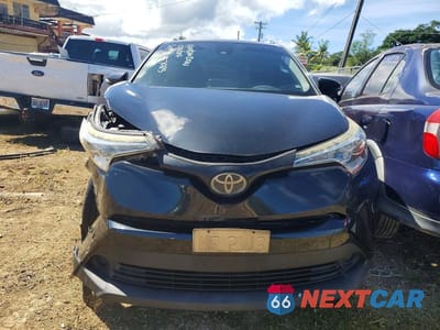 Piąte zdjęcie samochodu w środku: 2019 TOYOTA C-HR VIN:JTNKHMBX8K1047000 - miniatura