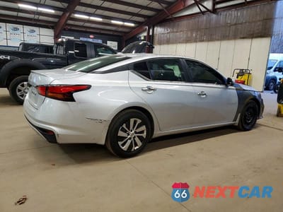 Trzecie zdjęcie samochodu z tyłu: 2019 NISSAN ALTIMA S VIN:1N4BL4BV4KC104238 - miniatura