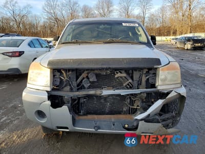 Piąte zdjęcie samochodu w środku: 2010 NISSAN TITAN XE VIN:1N6AA0CJXAN321907 - miniatura