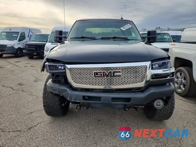 Piąte zdjęcie samochodu w środku: 2003 GMC SIERRA K2500 HEAVY DUTY VIN:1GTHK23U63F113685 - miniatura