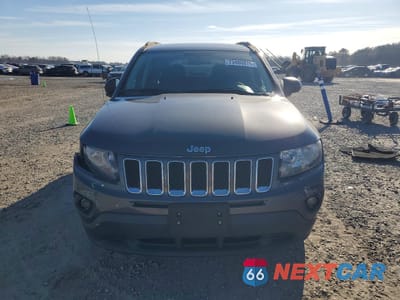 Piąte zdjęcie samochodu w środku: 2014 JEEP COMPASS SPORT VIN:1C4NJCBA7ED812356 - miniatura