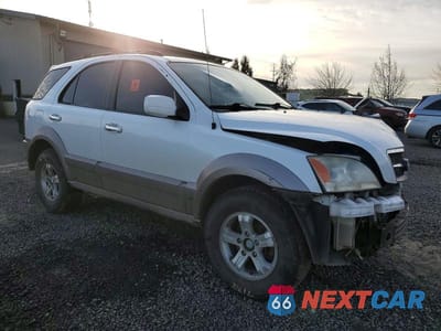 Czwarte zdjęcie samochodu z boku: 2005 KIA SORENTO EX VIN:KNDJD733355340938 - miniatura