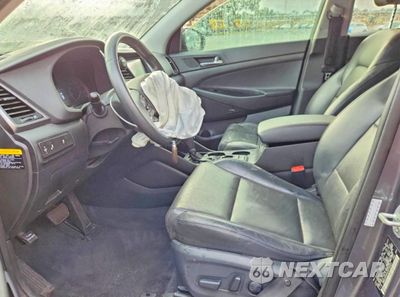 Zdjęcie 7 z 14 samochodu: 2018 HYUNDAI TUCSON SEL VIN:KM8J33A44JU710121 - miniatura
