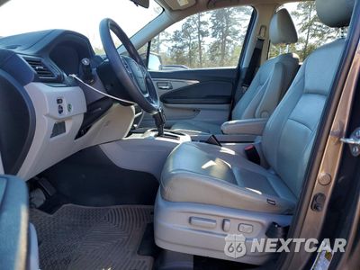 Zdjęcie 7 z 14 samochodu: 2017 HONDA PILOT EX VIN:5FNYF5H34HB040706 - miniatura