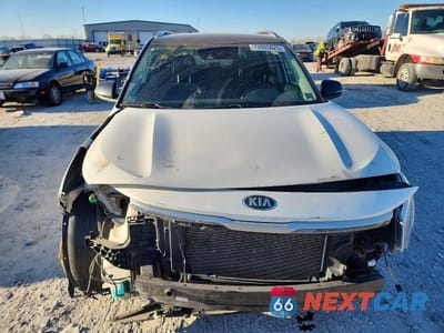Piąte zdjęcie samochodu w środku: 2021 KIA SELTOS S VIN:KNDEUCAA9M7158210 - miniatura