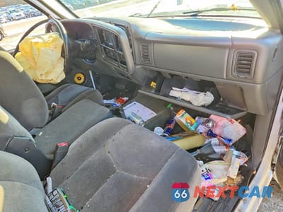 Zdjęcie 8 z 12 samochodu: 2004 GMC NEW SIERRA K1500 VIN:1GTEK19T84Z281923 - miniatura