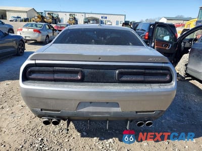Zdjęcie 6 z 12 samochodu: 2015 DODGE CHALLENGER SRT 392 VIN:2C3CDZDJ9FH750028 - miniatura