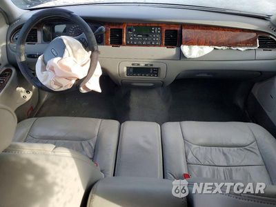 Zdjęcie 8 z 12 samochodu: 1998 LINCOLN TOWN CAR SIGNATURE VIN:1LNFM82W3WY665592 - miniatura