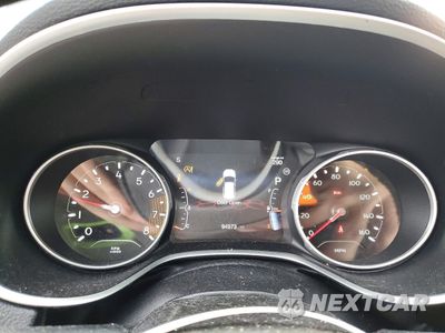Zdjęcie 9 z 13 samochodu: 2021 JEEP COMPASS LATITUDE VIN:3C4NJDBB3MT500249 - miniatura