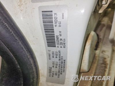 Zdjęcie 12 z 12 samochodu: 2015 CHRYSLER 200 C VIN:1C3CCCEG2FN648743 - miniatura
