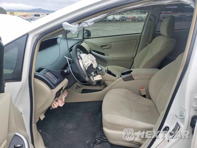 Zdjęcie 7 z 12 samochodu: 2014 TOYOTA PRIUS VIN:JTDKN3DU1E0384242 - miniatura