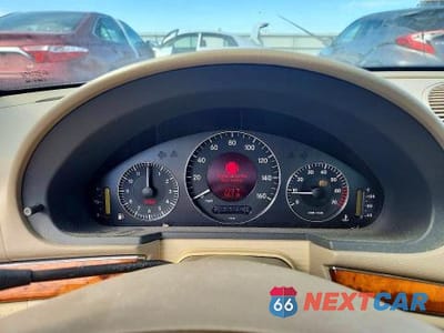 Zdjęcie 9 z 11 samochodu: 2003 MERCEDES-BENZ E 320 VIN:WDBUF65J63A142984 - miniatura