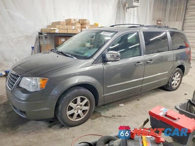 2010 CHRYSLER TOWN & COUNTRY TOURING PLUS 2A4RR8DX6AR441894 - główne zdjęcie licytacji z USA - miniatura