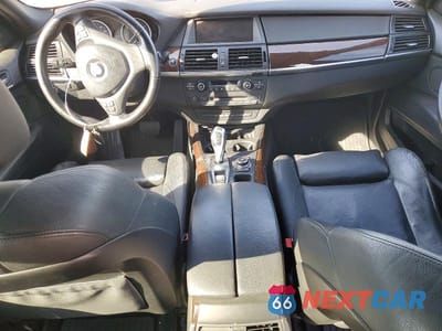 Zdjęcie 8 z 12 samochodu: 2010 BMW X5 XDRIVE48I VIN:5UXFE8C56AL310413 - miniatura