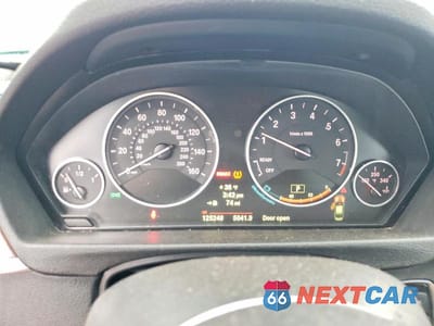 Zdjęcie 9 z 11 samochodu: 2014 BMW 328 XI SULEV VIN:WBA3B5G54ENS11148 - miniatura