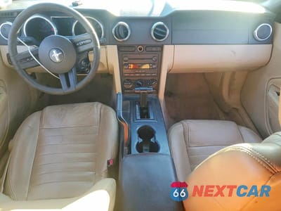 Zdjęcie 8 z 12 samochodu: 2006 FORD MUSTANG VIN:1ZVFT84N165144719 - miniatura