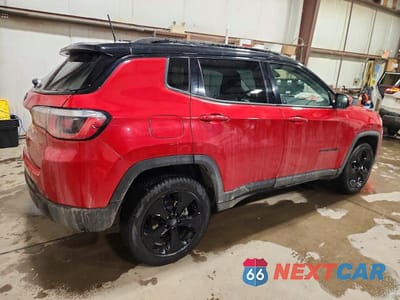 Trzecie zdjęcie samochodu z tyłu: 2019 JEEP COMPASS LATITUDE VIN:3C4NJDBB7KT666934 - miniatura