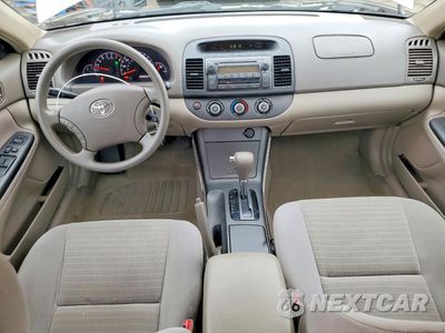 Zdjęcie 8 z 13 samochodu: 2005 TOYOTA CAMRY LE VIN:4T1BE30K95U515300 - miniatura