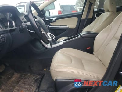 Zdjęcie 7 z 11 samochodu: 2018 VOLVO S60 INSCRIPTION VIN:LYV402TK2JB156586 - miniatura