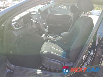 Zdjęcie 7 z 12 samochodu: 2019 KIA OPTIMA LX VIN:5XXGT4L3XKG343564 - miniatura