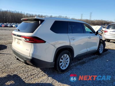 Trzecie zdjęcie samochodu z tyłu: 2024 TOYOTA GRAND HIGHLANDER XLE VIN:5TDAAAB55RS050757 - miniatura