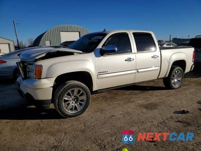 2013 GMC SIERRA K1500 DENALI 3GTP2XE24DG109588 - główne zdjęcie licytacji z USA - miniatura