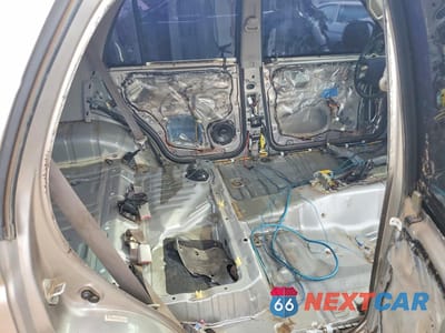 Zdjęcie 11 z 14 samochodu: 2002 TOYOTA 4RUNNER SR5 VIN:JT3GN86R820259184 - miniatura