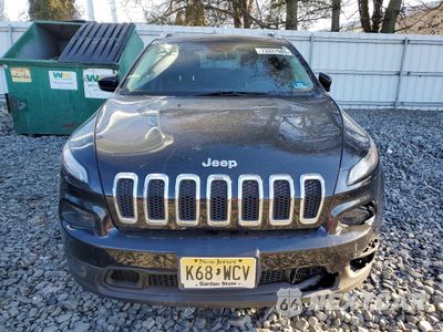 Piąte zdjęcie samochodu w środku: 2015 JEEP CHEROKEE LATITUDE VIN:1C4PJMCB2FW648901 - miniatura