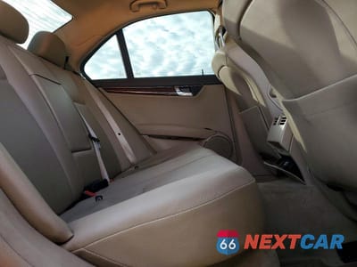 Zdjęcie 10 z 11 samochodu: 2009 MERCEDES-BENZ C 300 VIN:WDDGF54X69R069159 - miniatura