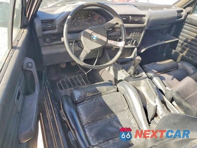 Zdjęcie 8 z 11 samochodu: 1987 BMW 325 I VIN:WBABB1305H1929429 - miniatura