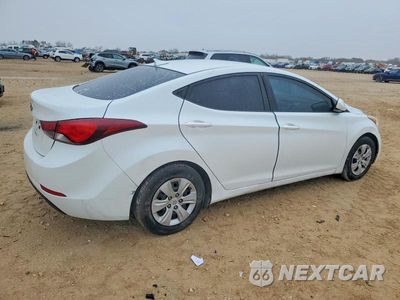Trzecie zdjęcie samochodu z tyłu: 2016 HYUNDAI ELANTRA SE VIN:5NPDH4AEXGH685441 - miniatura