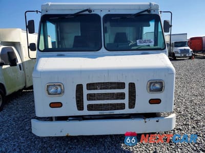 Piąte zdjęcie samochodu w środku: 2016 FORD ECONOLINE E350 SUPER DUTY STRIPPED CHASSIS VIN:1FC3E3KS7GDC55357 - miniatura
