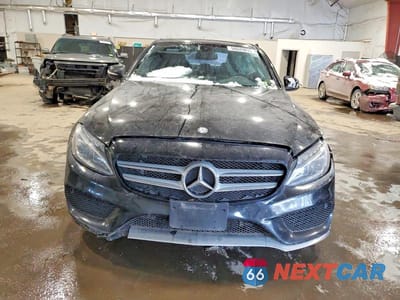 Piąte zdjęcie samochodu w środku: 2015 MERCEDES-BENZ C 300 4MATIC VIN:55SWF4KBXFU002572 - miniatura
