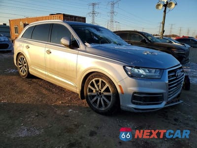 Czwarte zdjęcie samochodu z boku: 2018 AUDI Q7 PRESTIGE VIN:WA1VABF73JD011565 - miniatura