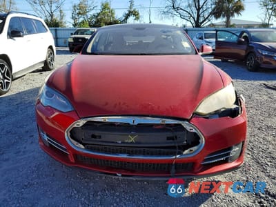 Piąte zdjęcie samochodu w środku: 2014 TESLA MODEL S VIN:5YJSA1S16EFP50626 - miniatura