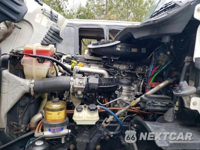Zdjęcie 7 z 10 samochodu: 2016 FREIGHTLINER CASCADIA 125 SEMI TRUCK VIN:1FUBGEDV3GLHC5650 - miniatura