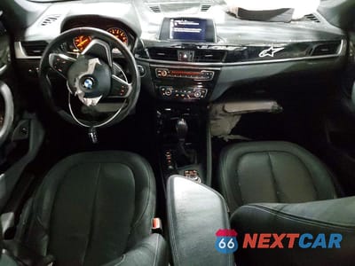 Zdjęcie 8 z 11 samochodu: 2016 BMW X1 XDRIVE28I VIN:WBXHT3C32GP884450 - miniatura