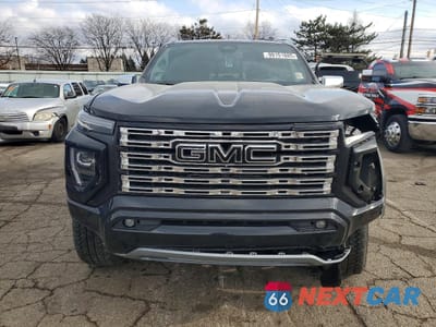 Piąte zdjęcie samochodu w środku: 2026 GMC CANYON DENALI VIN:1GTP2FEK6T1131860 - miniatura
